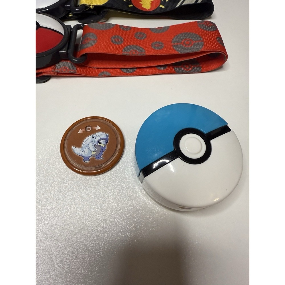Pokemon Pokeball Belt Lot + Clip Ball & Coin Accessories Bundle Nintendo - Picture 5 of 5